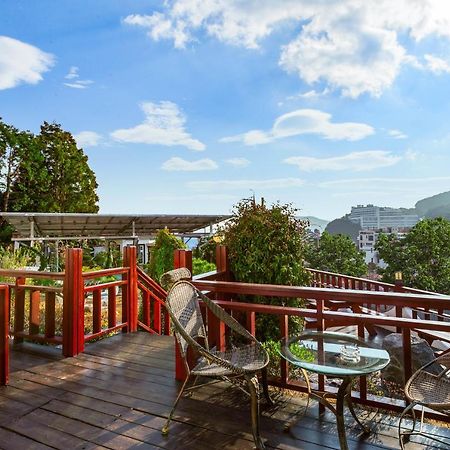 Red Praha Pension Geoje Εξωτερικό φωτογραφία