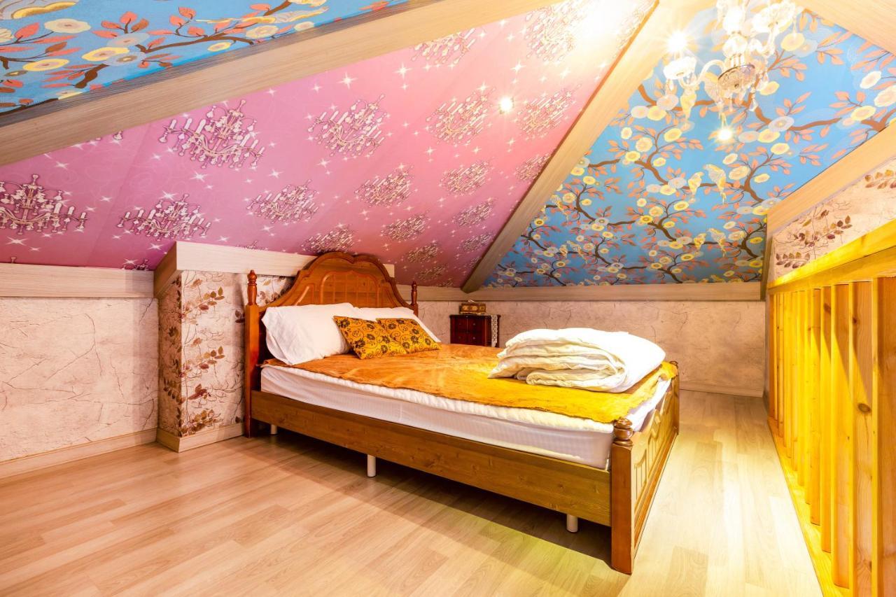 Red Praha Pension Geoje Εξωτερικό φωτογραφία